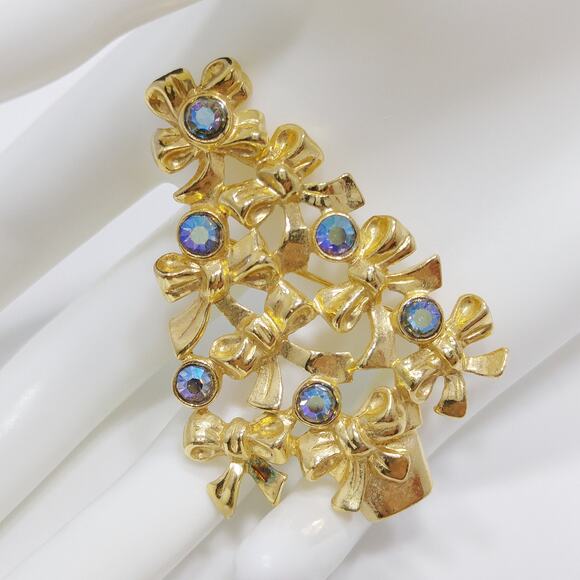 Avon Christmas Tree Brooch, Blue AB Rhinestones, Gold Tone 1960s Vintage Jewelry - Picture 8 of 10